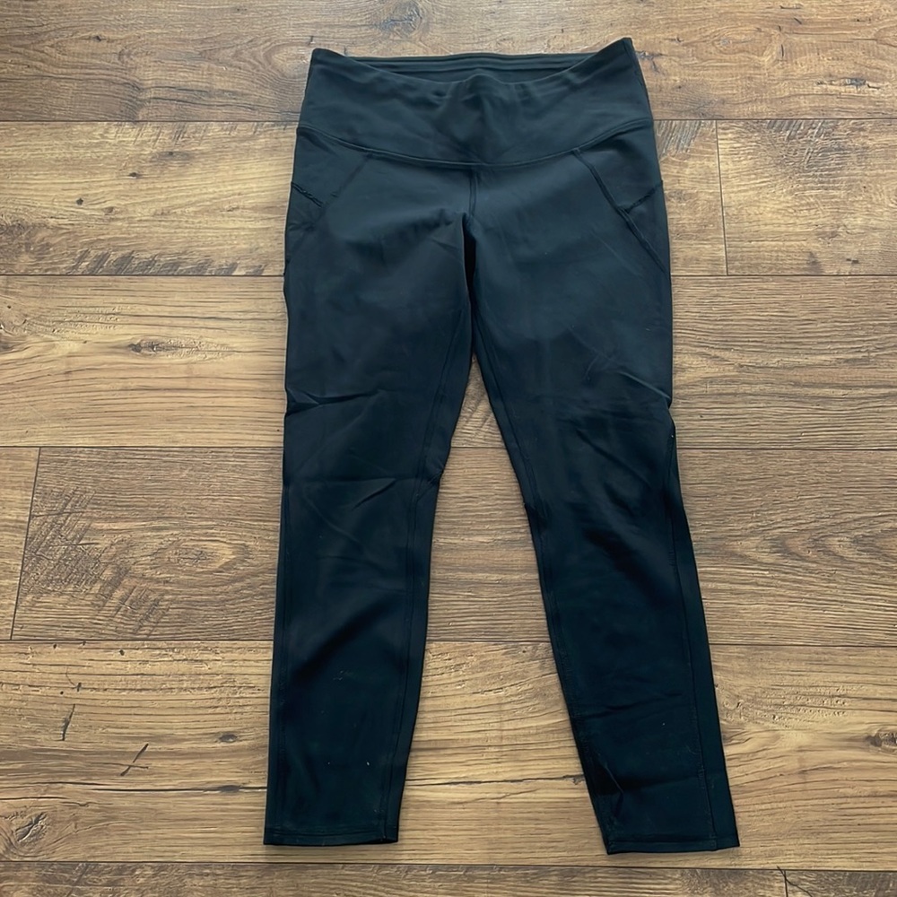 Women’s Athleta leggings lightly used ankle length
